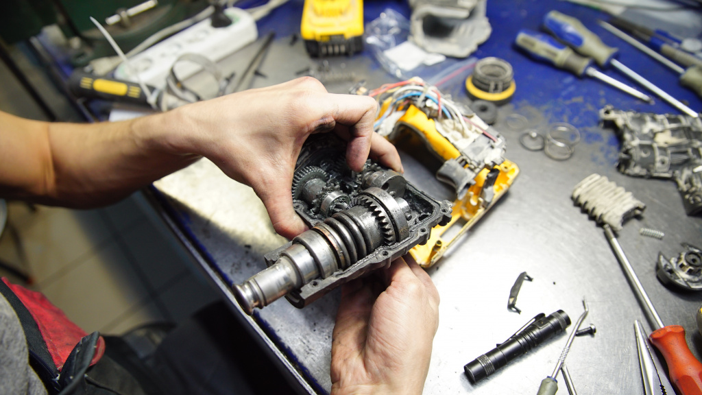 Ремонт электроинструментов